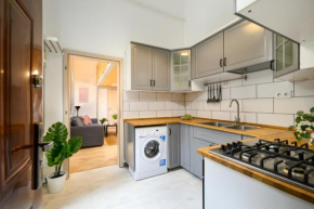 Avenue Loft Apartments J52